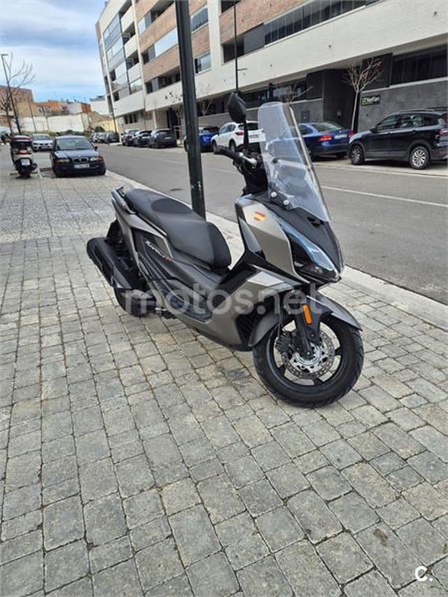 Kymco Super Dink 350i – Vista 14