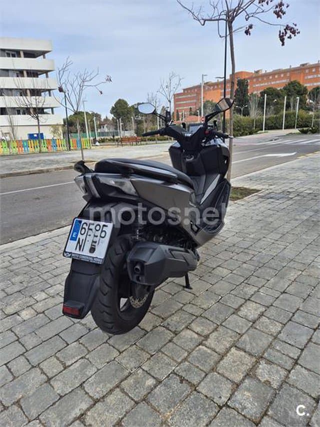 Kymco Super Dink 350i – Vista 6