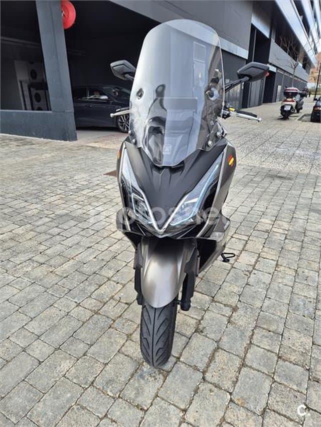 Kymco Super Dink 350i – Vista 9