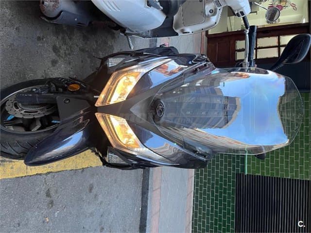 Kymco Grand Dink 125 – Vista 1