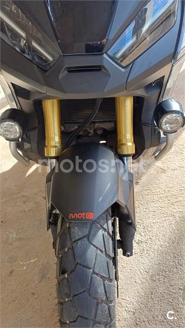 Honda X-ADV 10.500 € 2023 Valencia - 4