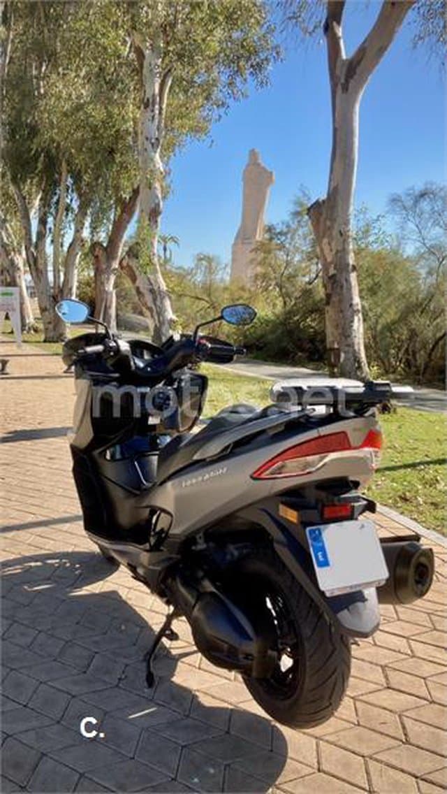Suzuki BURGMAN 400 3900 € 2019 Huelva - 6
