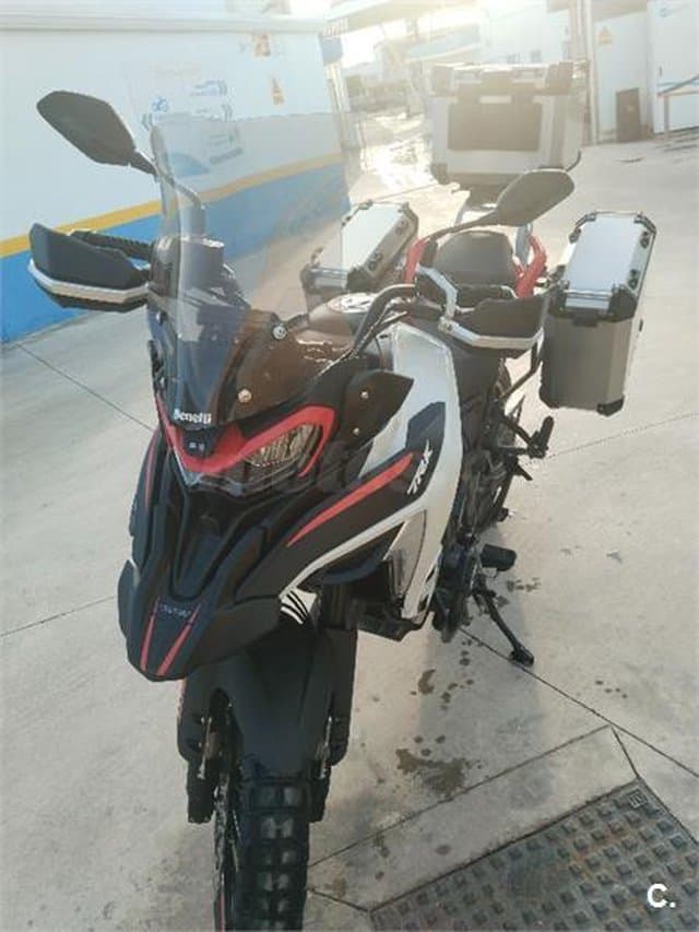 Benelli TRK 702 X – Vista 7