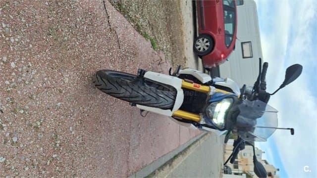 BMW G 310 R – Vista 3