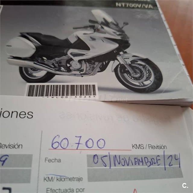 Honda NT 700 V Deauville 4900 € 2014 Cádiz - 3