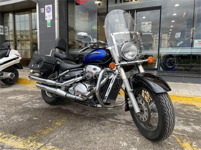 Suzuki VL 800 Intruder Volusia – Vista 3