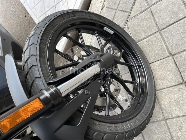 Ducati Scrambler – Vista 4