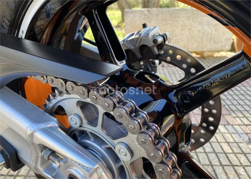 KTM 990 SUPERMOTO – Vista 11