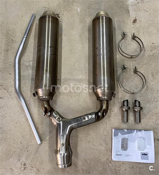 KTM 990 SUPERMOTO – Vista 15