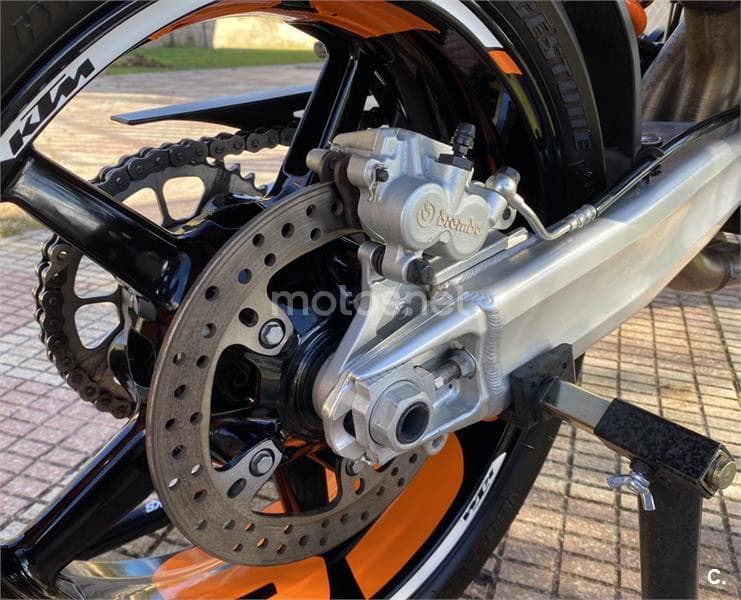 KTM 990 SUPERMOTO – Vista 10