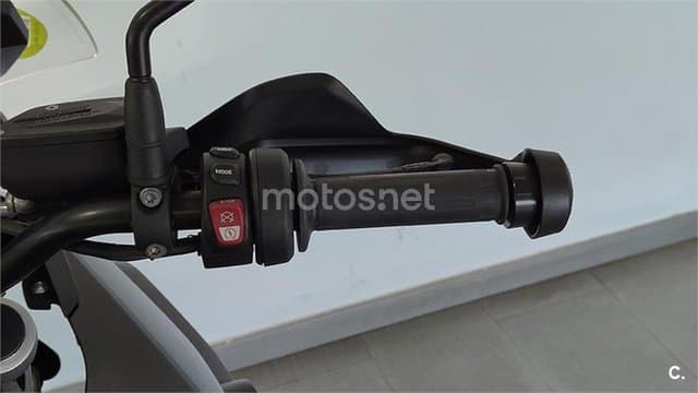 BMW F 750 – Vista 16