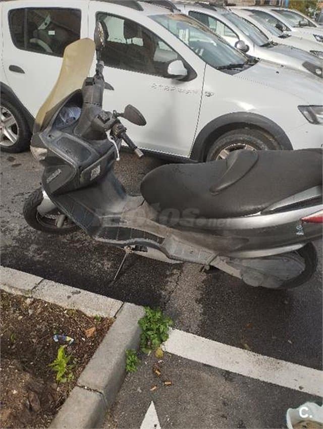 Suzuki BURGMAN 125 700 € 2007 Málaga - 3
