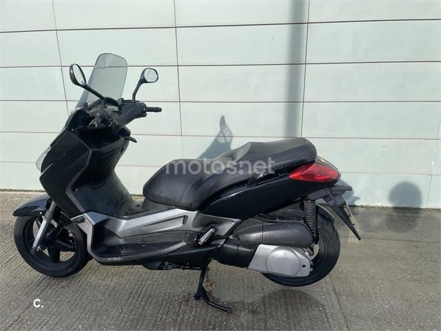 Yamaha XMAX 250 – Vista 1