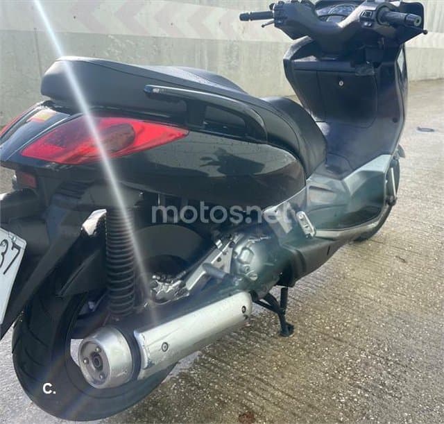 Yamaha XMAX 250 – Vista 8