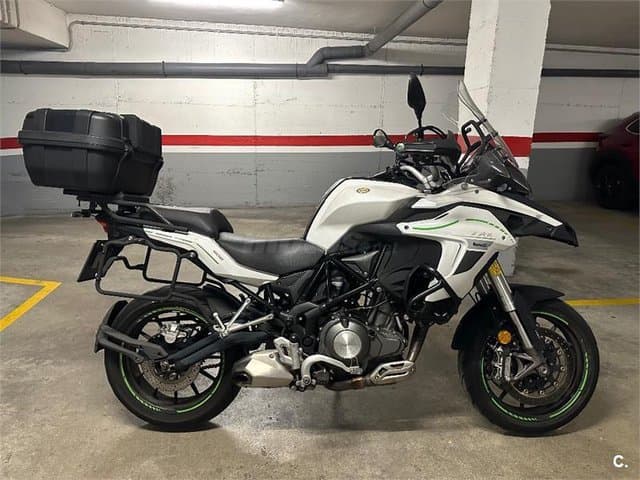 Benelli TRK 502 – Vista 1