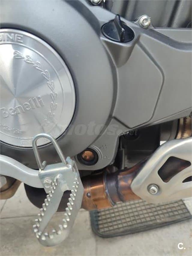 Benelli TRK 502 – Vista 1