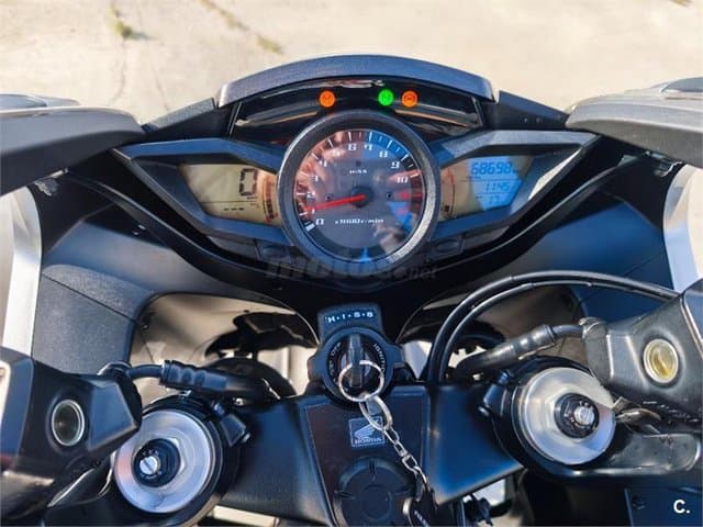Honda VFR 1200 F – Vista 3