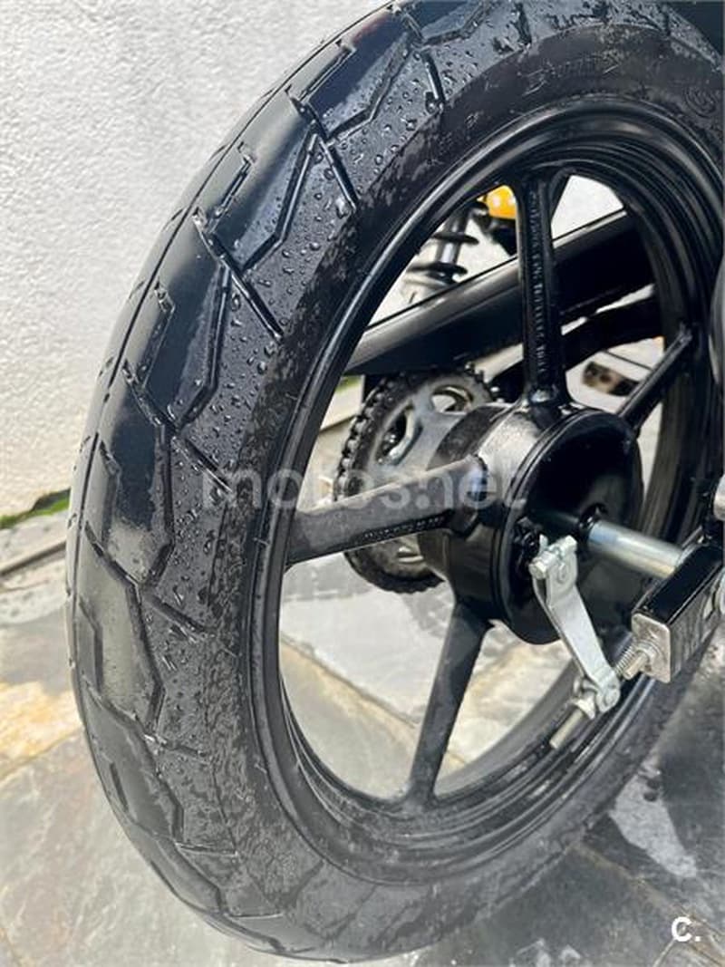 Yamaha YS125 – Vista 7