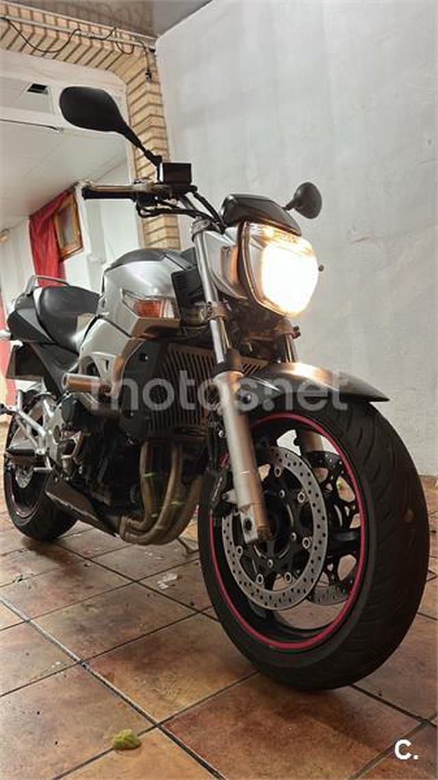 Suzuki GSR 600 2450 € 2006 Navarra - 2