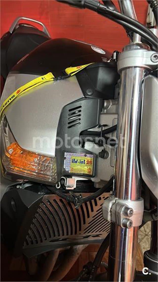 Suzuki GSR 600 2450 € 2006 Navarra - 12