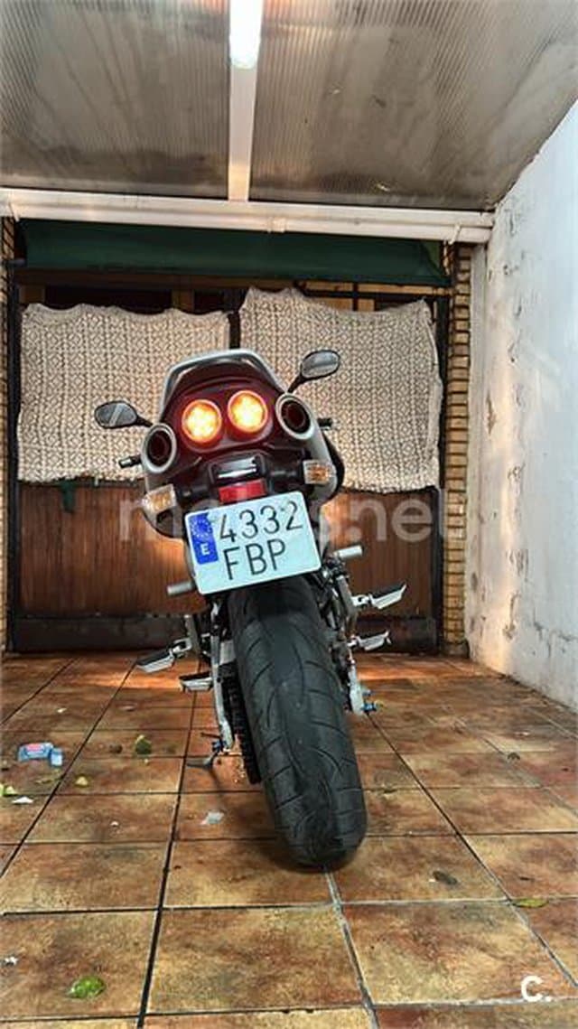 Suzuki GSR 600 2450 € 2006 Navarra - 3