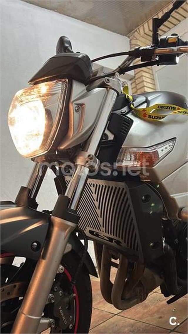 Suzuki GSR 600 2450 € 2006 Navarra - 5