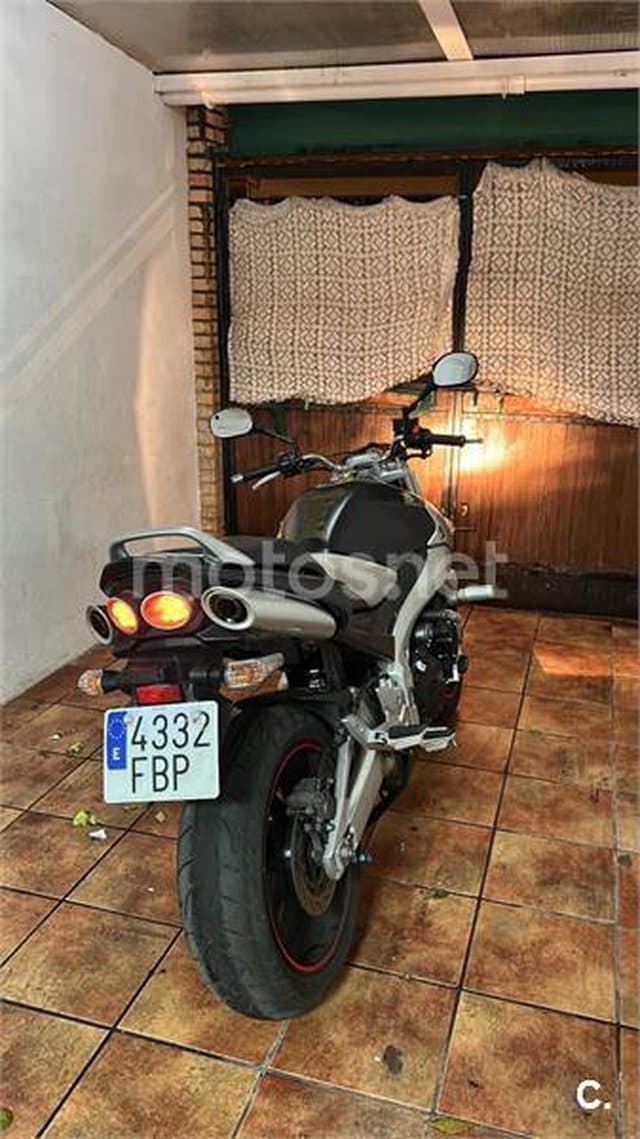 Suzuki GSR 600 2450 € 2006 Navarra - 6
