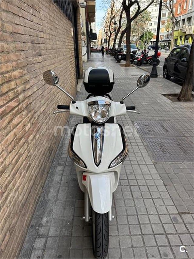 Piaggio LIBERTY 2150 € 2021 Valencia - 1