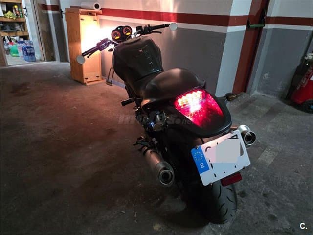 Ducati MONSTER 695 – Vista 2