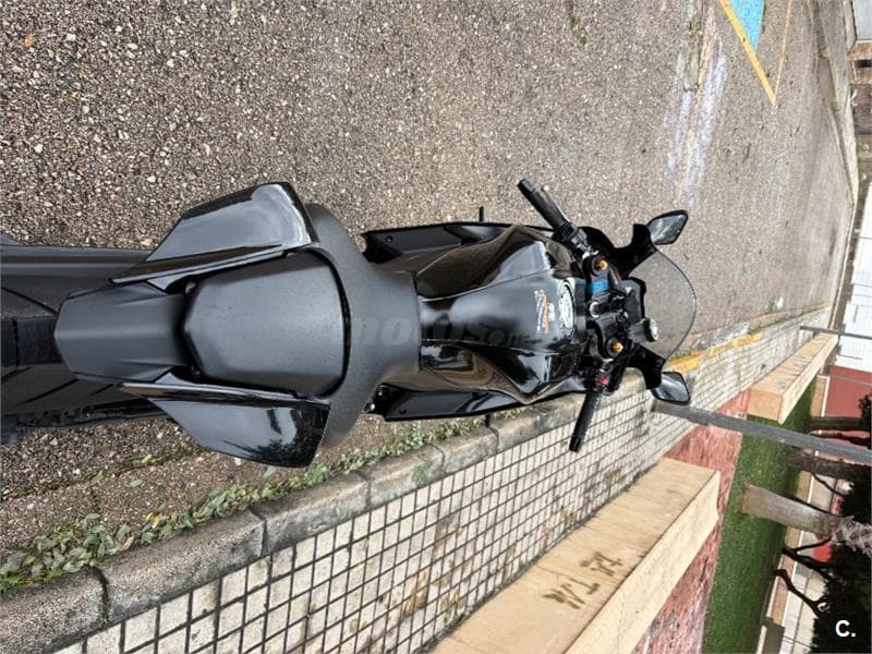 Yamaha R7 – Vista 4