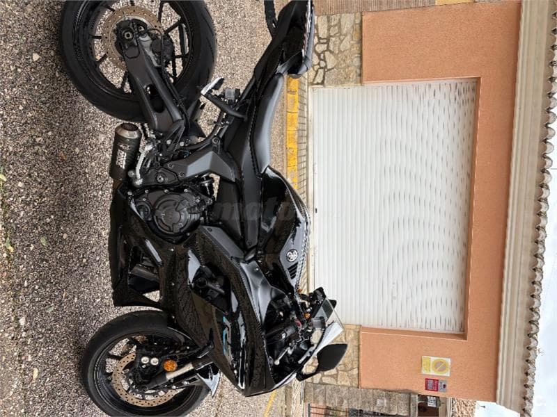 Yamaha R7 – Vista 6