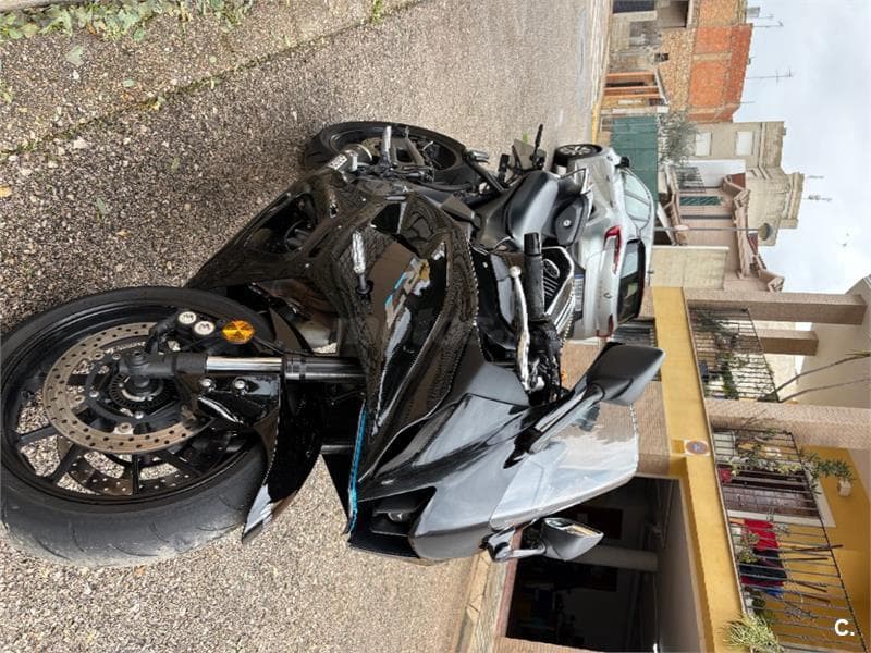 Yamaha R7 – Vista 7