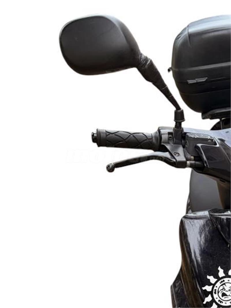 Yamaha Aerox 50 R 1100 € 2004 Barcelona - 2