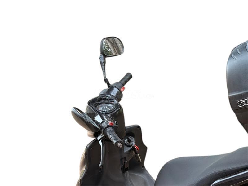 Yamaha Aerox 50 R 1100 € 2004 Barcelona - 5