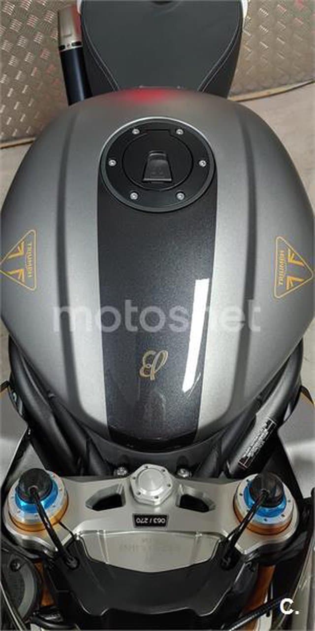 Triumph Speed Triple 19.900 € 2025 Madrid - 11