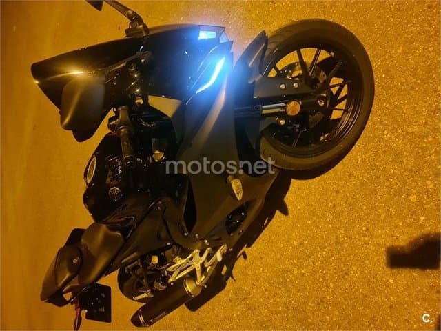 Yamaha R 125 – Vista 7
