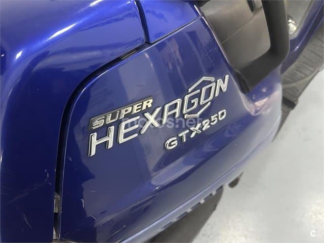 Piaggio SuperHexagon GTX 250 – Vista 2