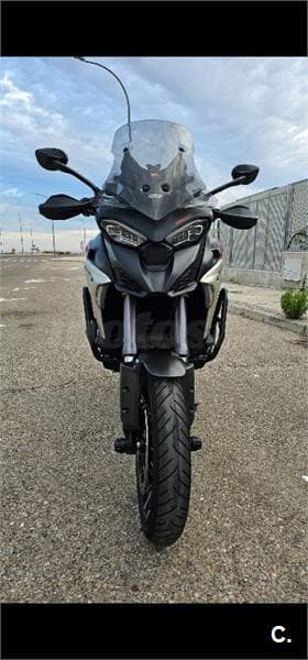 Ducati Multistrada V4 – Vista 3