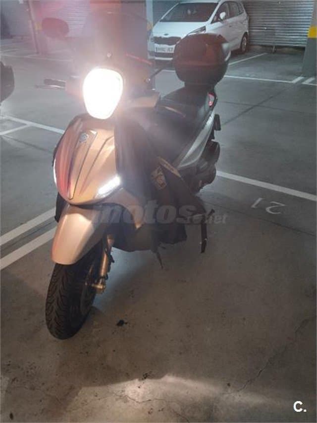 Piaggio Beverly 300 2000 € 2016 Madrid - 3