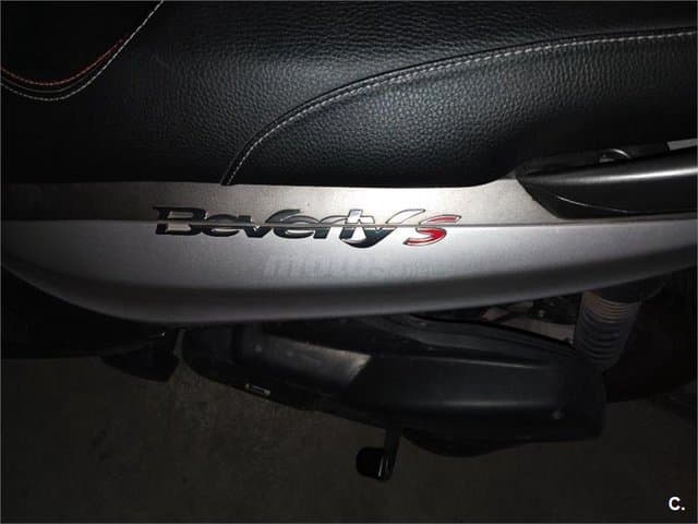 Piaggio Beverly 300 2000 € 2016 Madrid - 5