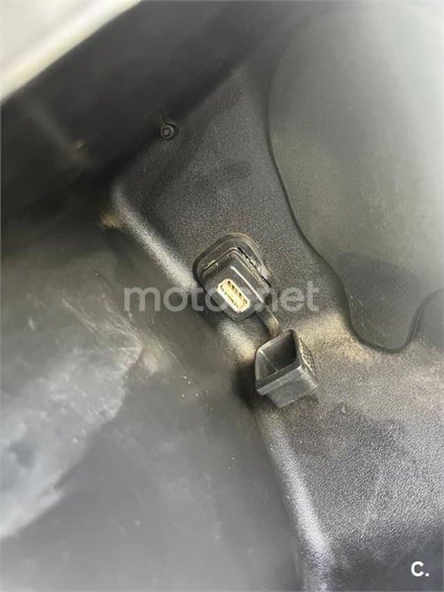 Piaggio Beverly 300 2500 € 2018 Sevilla - 12