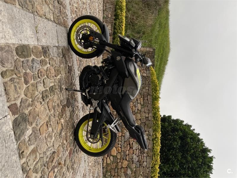 Yamaha MT-03 ABS – Vista 3