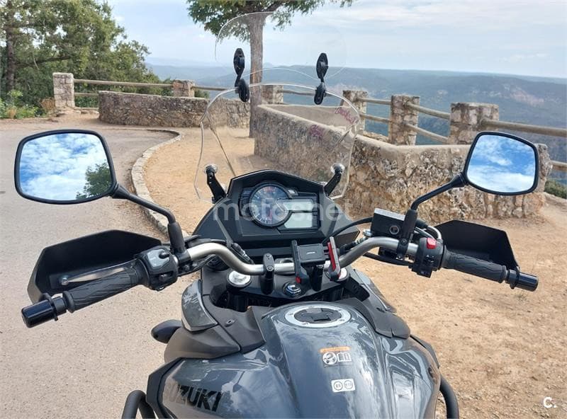 Suzuki V-Strom 650 ABS – Vista 6