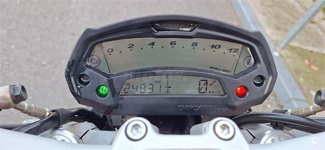 Ducati Monster 796 5500 € 2011 Madrid - 3