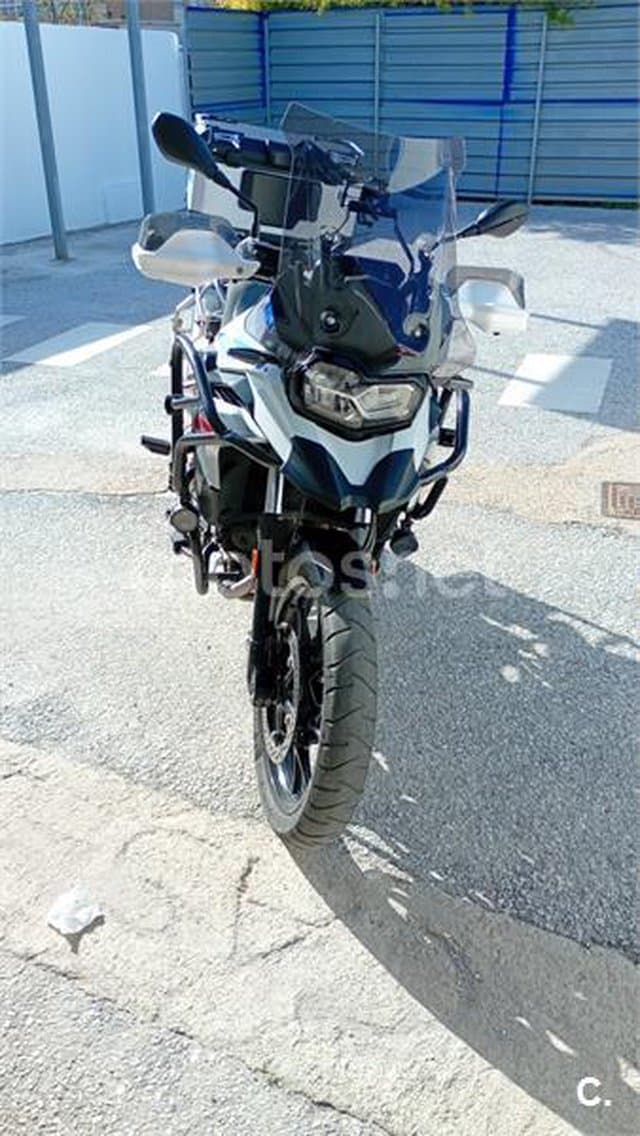 BMW F 750 – Vista 1