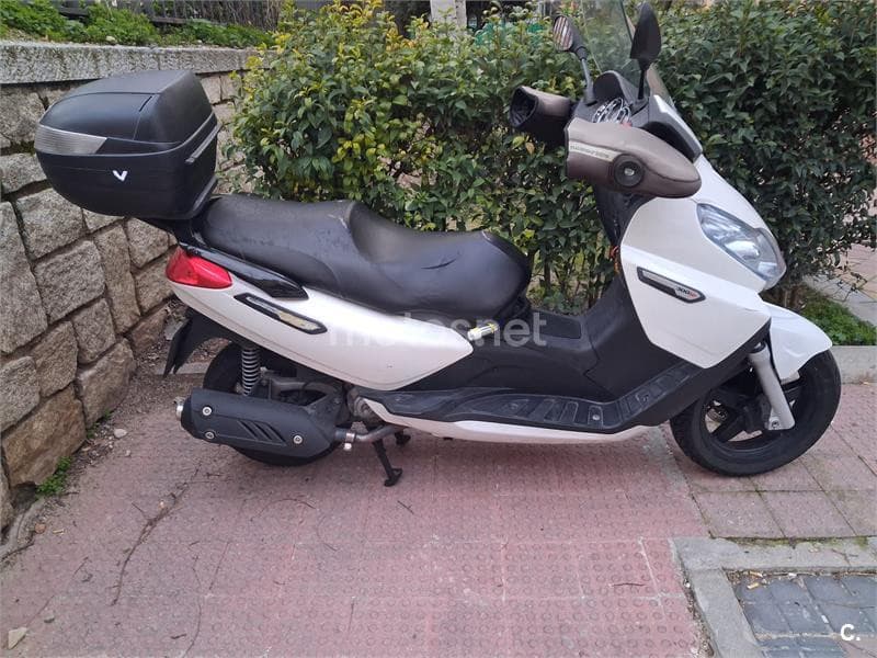 Piaggio X7 EVO 300 ie – Vista 7