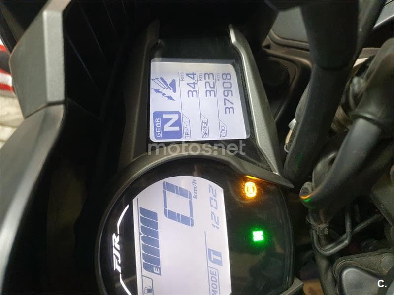 Yamaha FJR 1300 AS – Vista 4