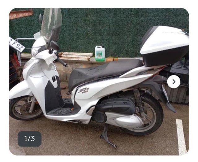 Honda Scoopy SH300i – Vista 1