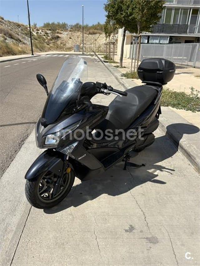 Kymco Grand Dink 300 2900 € 2019 Zaragoza - 1