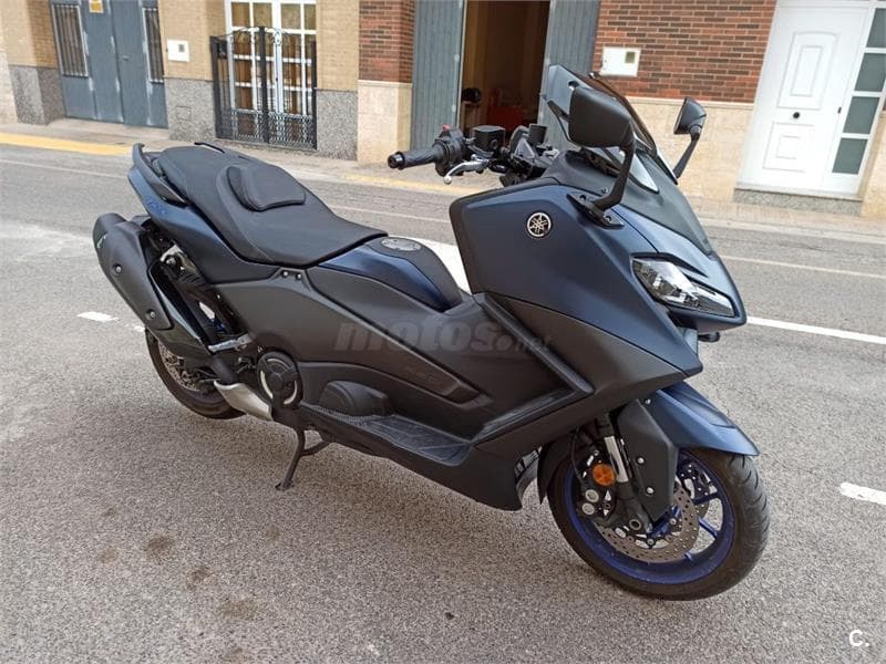 Yamaha TMAX – Vista 2